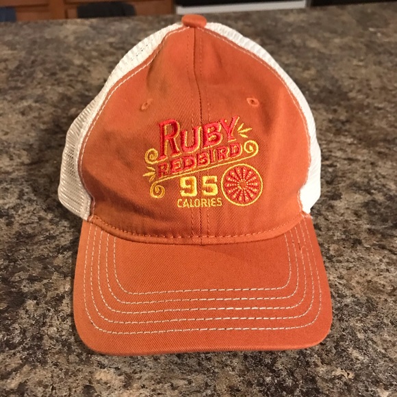 Ruby Redbird Hat - Picture 1 of 2